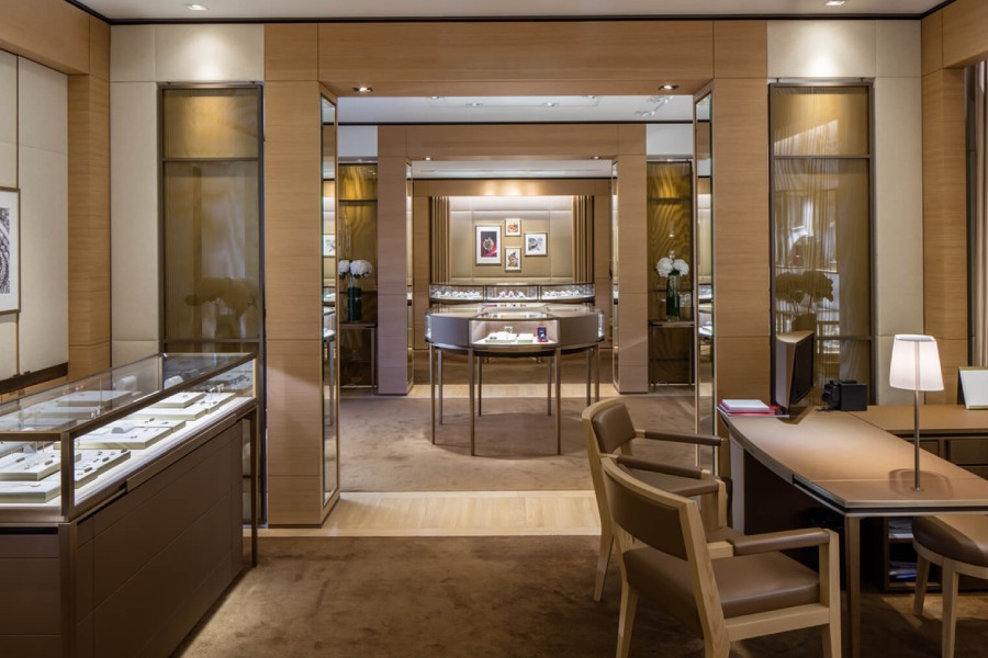 Экскурсия-сопровождение по ювелирным бутикам Лугано, Швейцария: Boutique Cartier